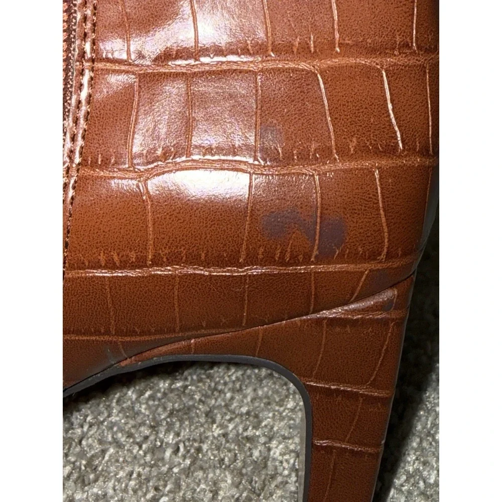 BCBGeneration Size 7.5 Brown Croc Crocodile Embossed Ankle Booties Zipper Close